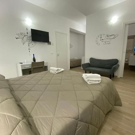 In Centro Rooms Vicino Cefalu Self-Chek-In Campofelice Di Roccella Exterior foto
