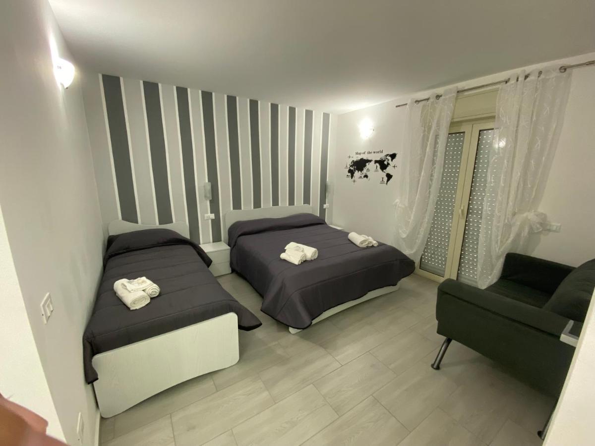 In Centro Rooms Vicino Cefalu Self-Chek-In Campofelice Di Roccella Exterior foto